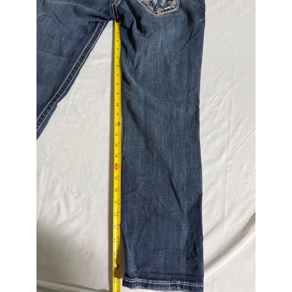 Miss Me Mid Rise Easy Cropped Jeans Dark Wash Rhinestone Embellished Size 28 - Picture 8 of 10